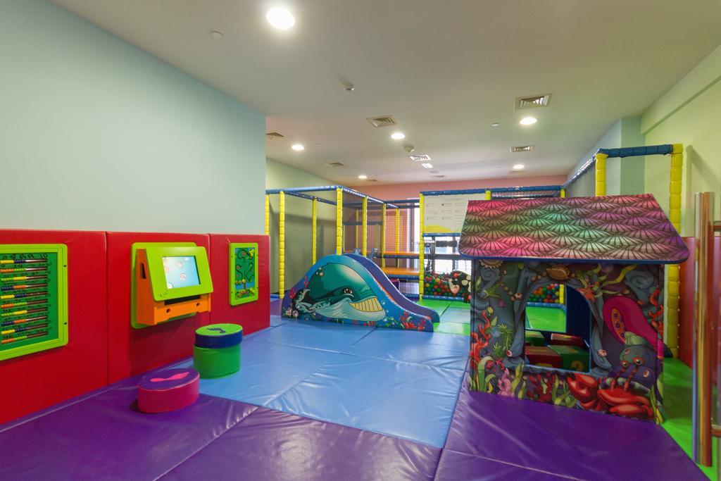 Yanjoon Holiday Homes - Princess Tower Apartments ดูไบ ภายนอก รูปภาพ