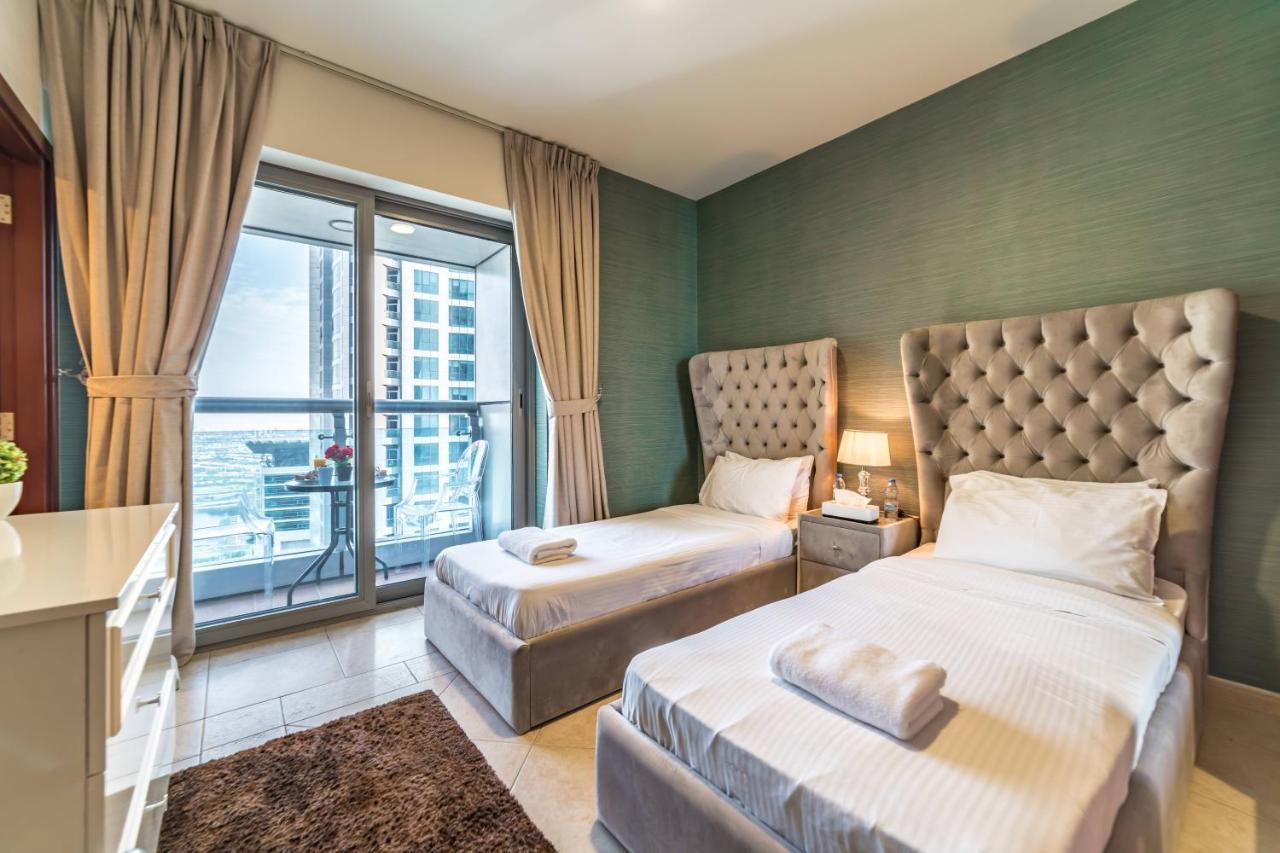 Yanjoon Holiday Homes - Princess Tower Apartments ดูไบ ภายนอก รูปภาพ